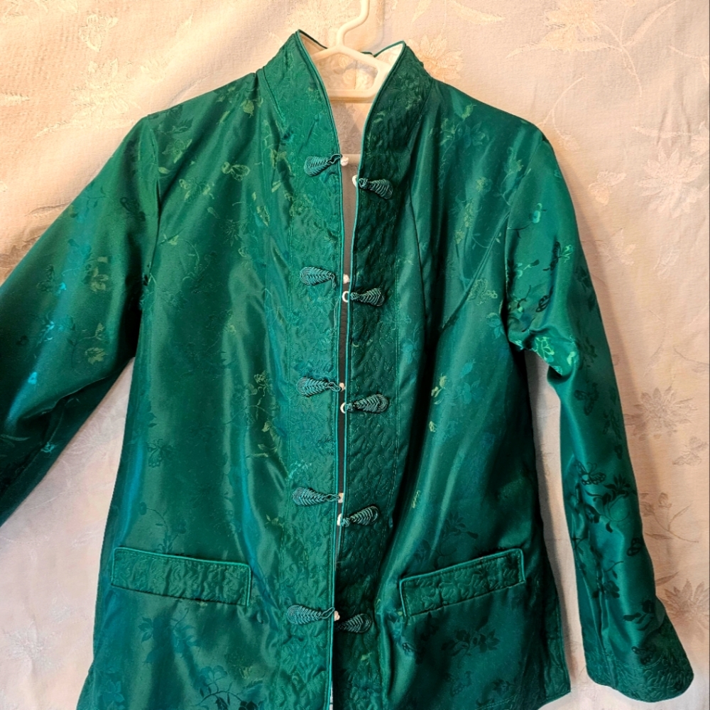 Fortune 1980s chinese reversible jacket. LUCKY GREEN, AND Pure White.